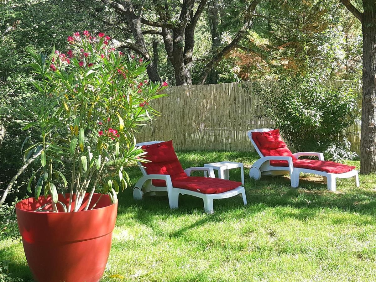 Suite Avec Jardin Entre Aix En Provence, Luberon Et Verdon Peyrolles-en-Provence Экстерьер фото